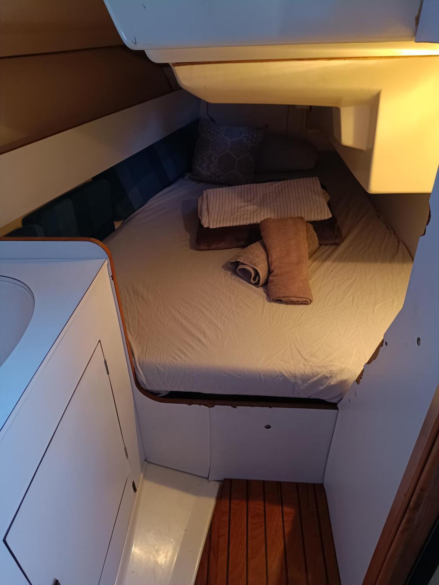 Experience On A Sailboat To Sleep Hotel Sant Adria de Besos Luaran gambar