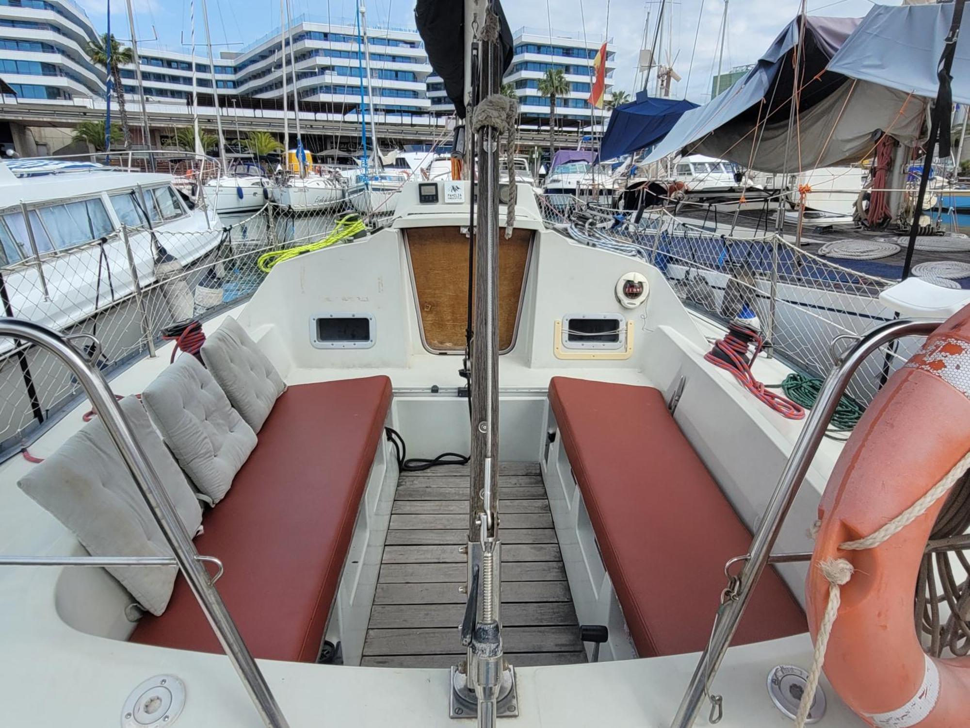 Experience On A Sailboat To Sleep Hotel Sant Adria de Besos Luaran gambar